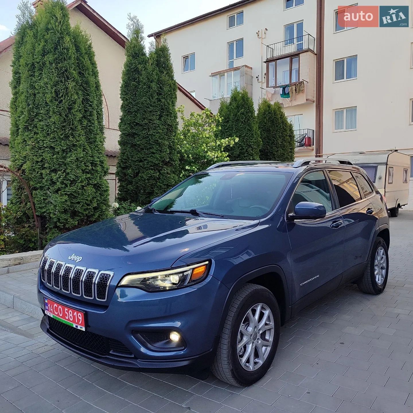 2019 Jeep Cherokee - мініатюра 3