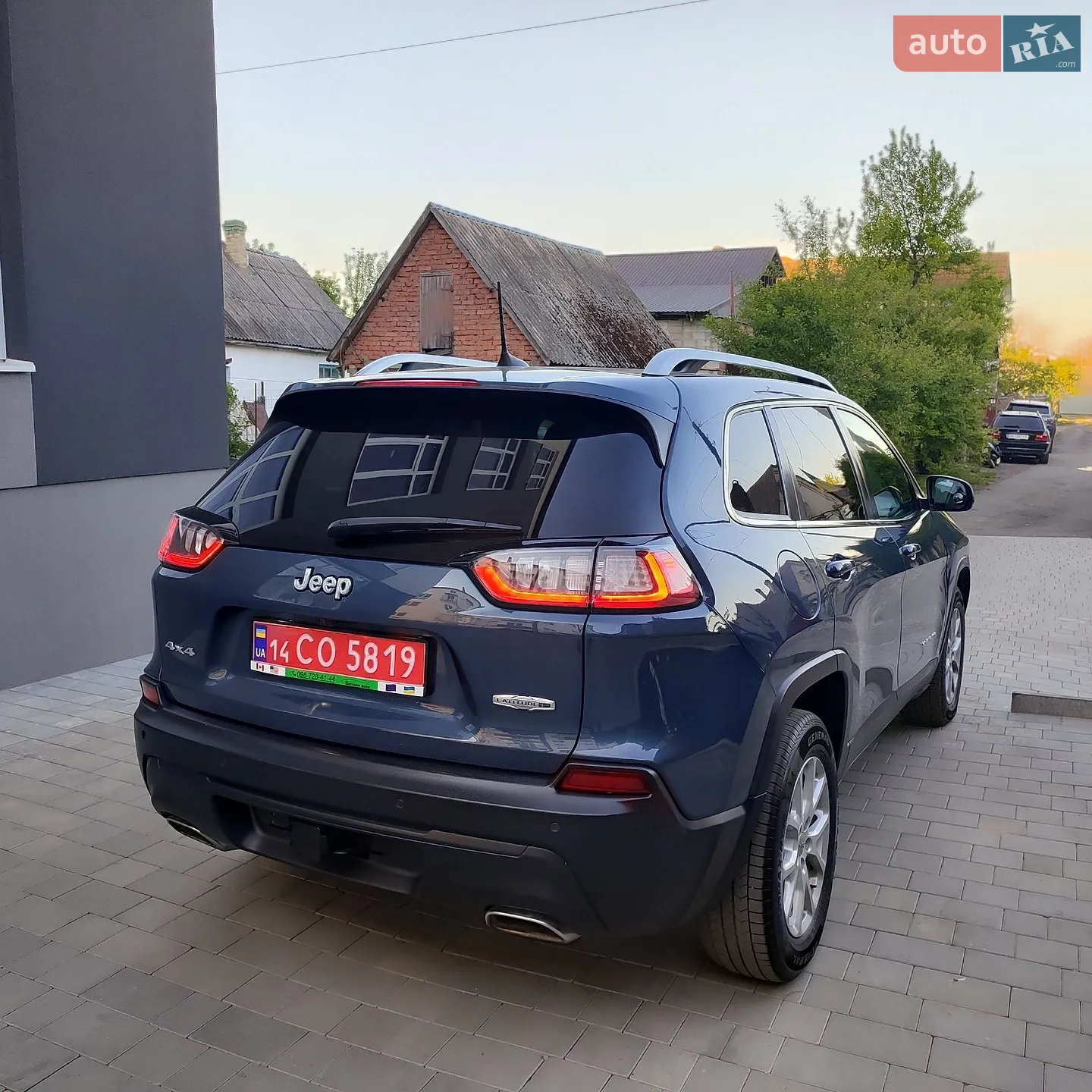2019 Jeep Cherokee - мініатюра 38