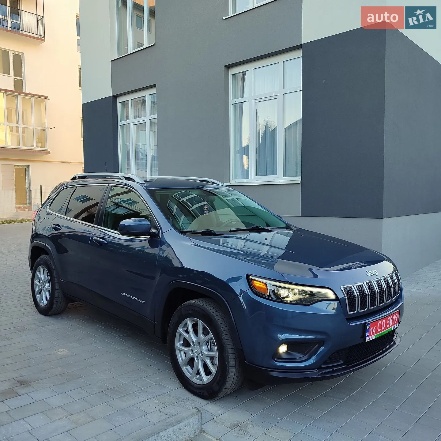 2019 Jeep Cherokee - мініатюра 43