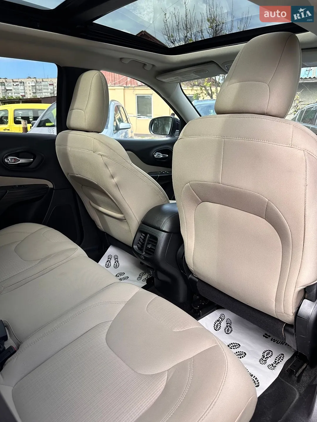 2015 Jeep Cherokee - мініатюра 18