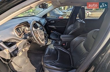 Внедорожник / Кроссовер Jeep Cherokee 2016 в Киеве