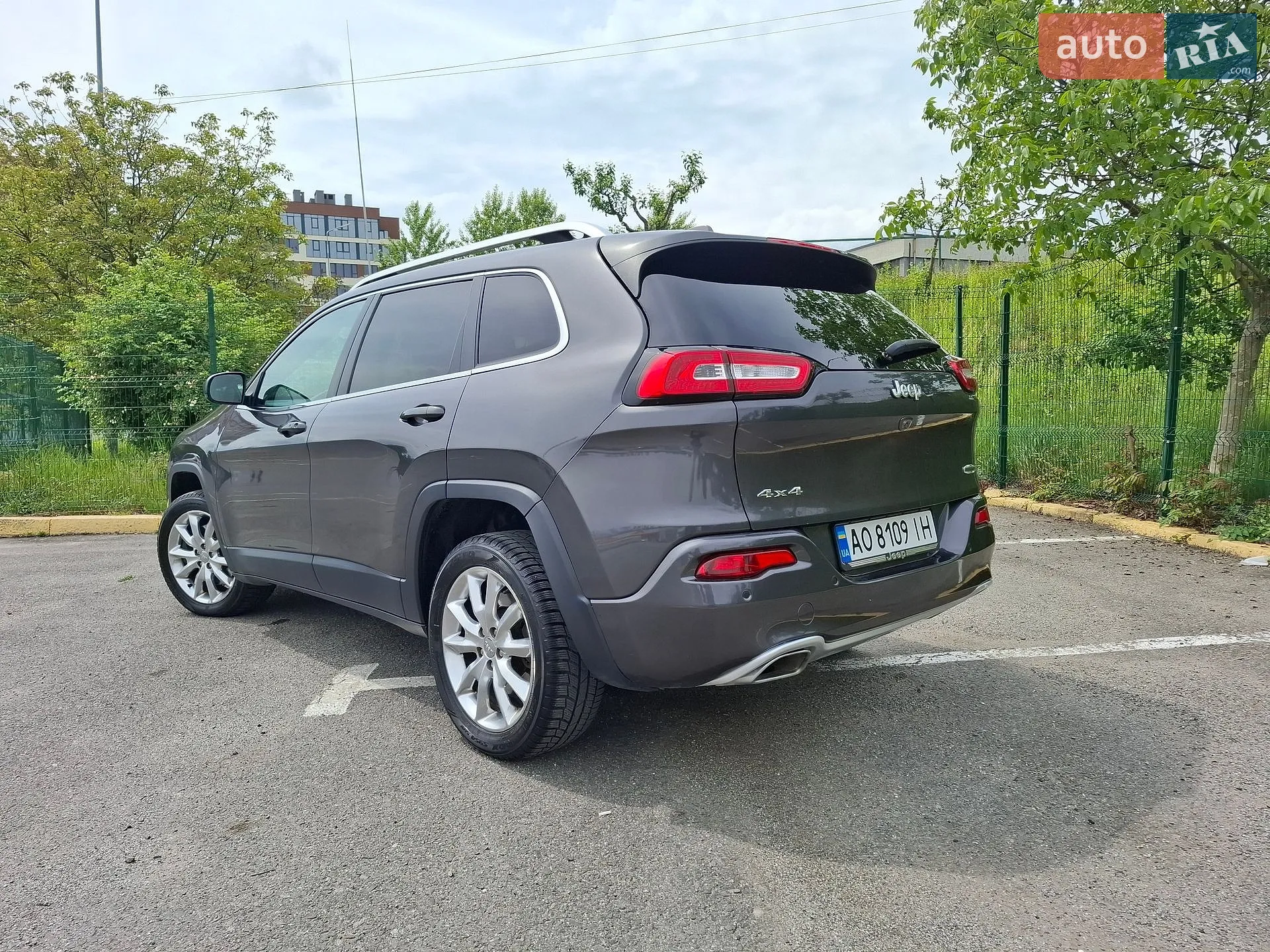 2016 Jeep Cherokee - мініатюра 9