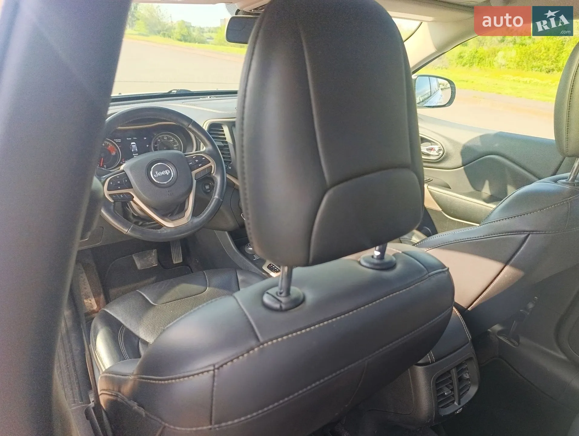 2017 Jeep Cherokee - мініатюра 47