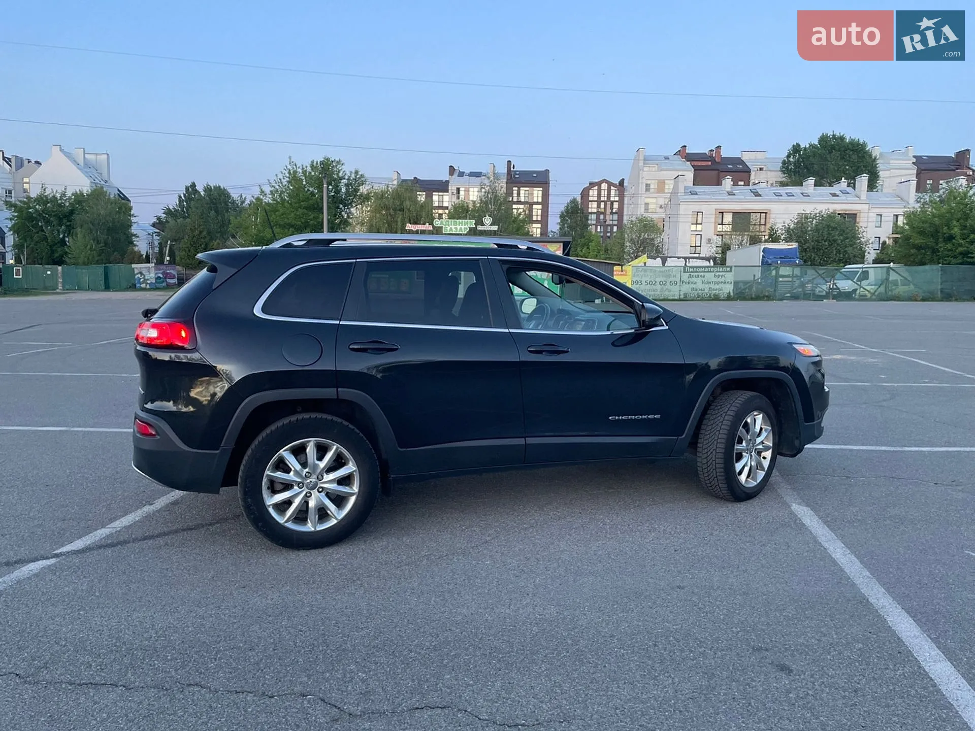 2016 Jeep Cherokee - мініатюра 4