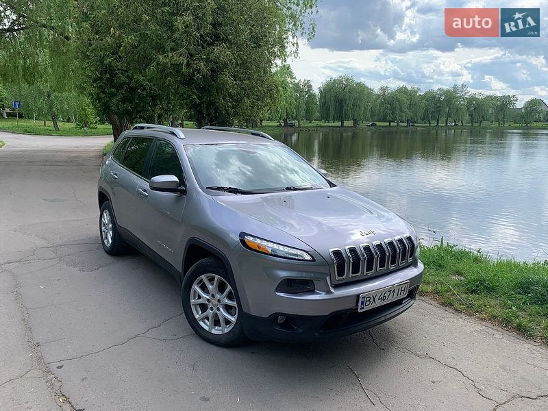 Внедорожник / Кроссовер Jeep Cherokee 2017 в Ровно