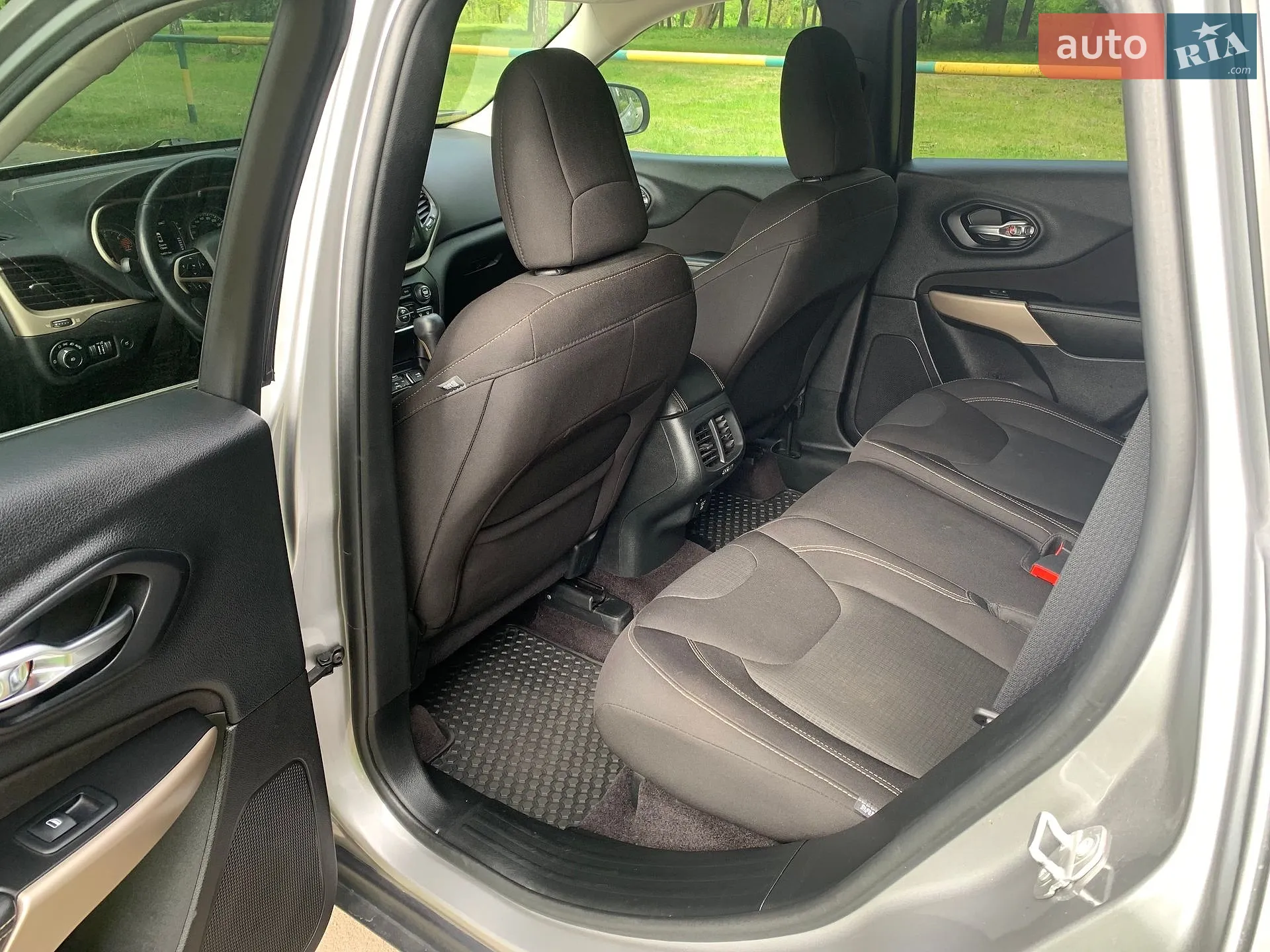 2017 Jeep Cherokee - мініатюра 33