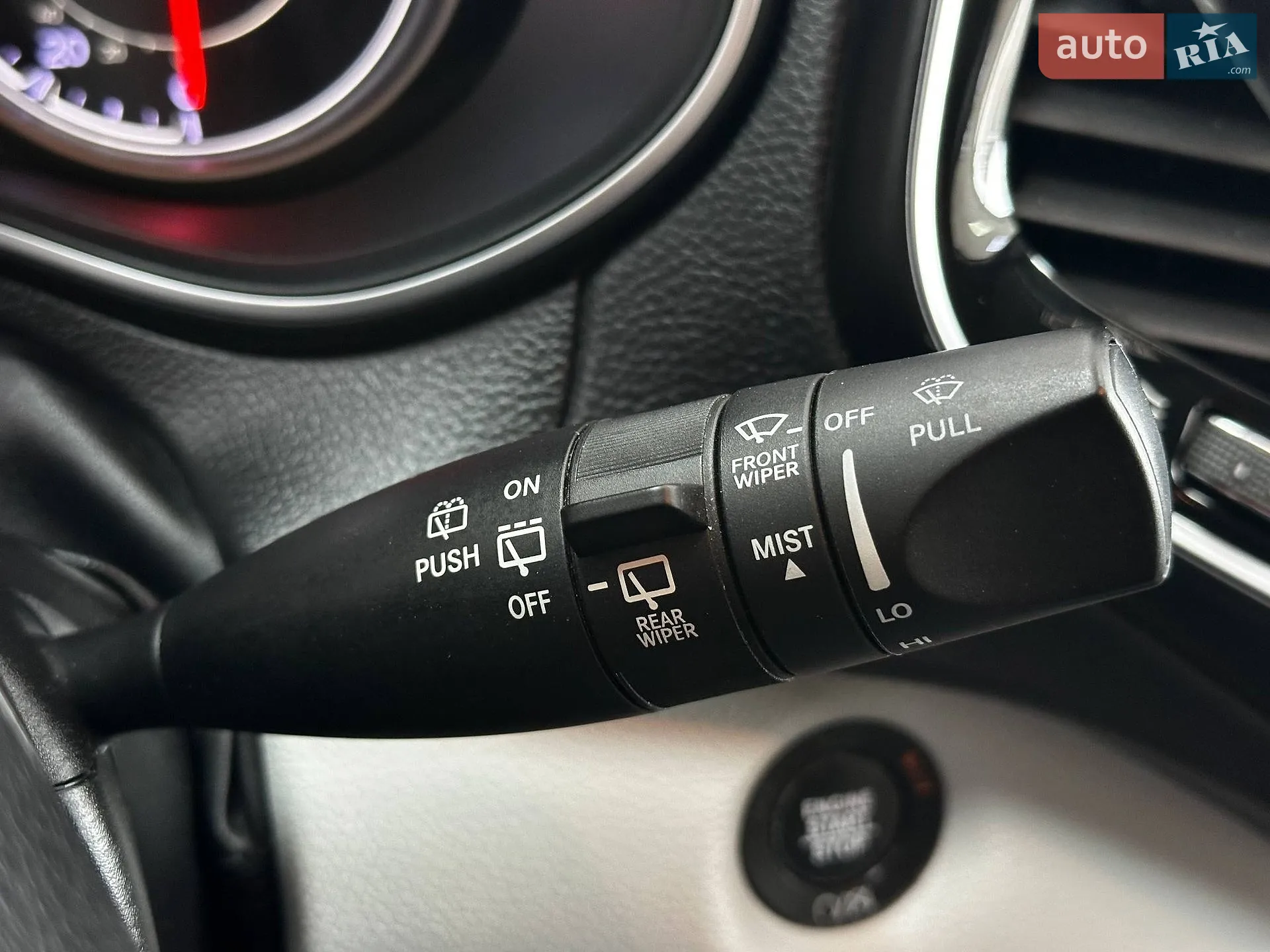 2019 Jeep Cherokee - мініатюра 32