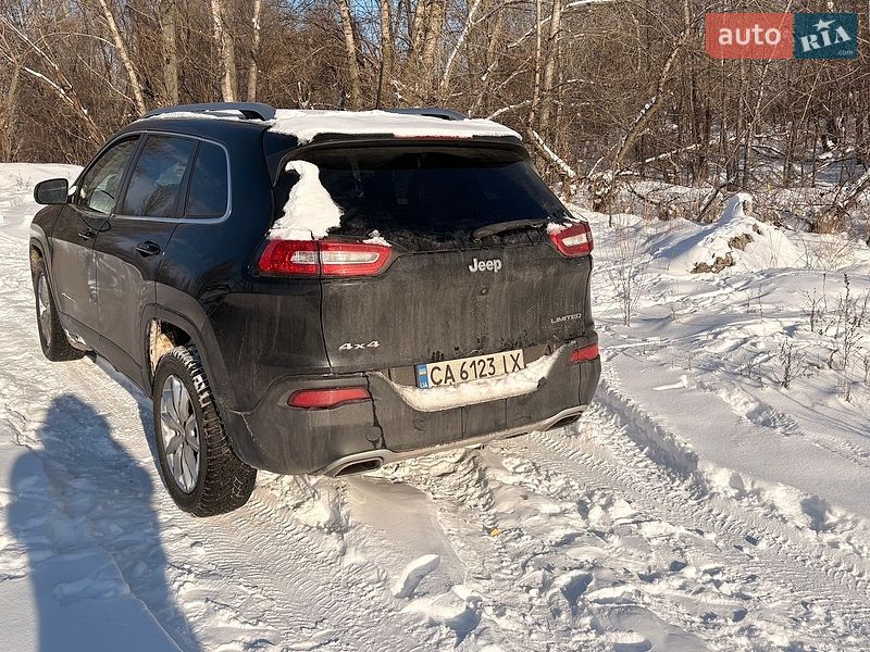 Внедорожник / Кроссовер Jeep Cherokee 2017 в Черкассах