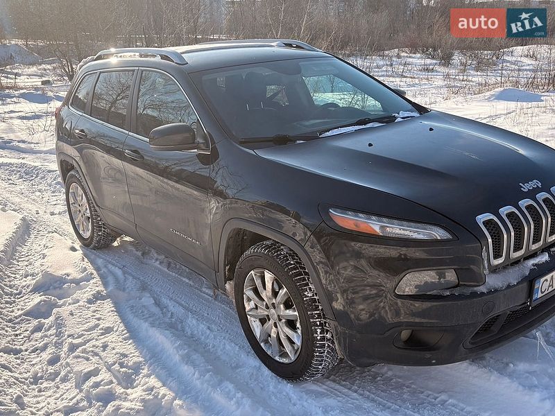 Внедорожник / Кроссовер Jeep Cherokee 2017 в Черкассах