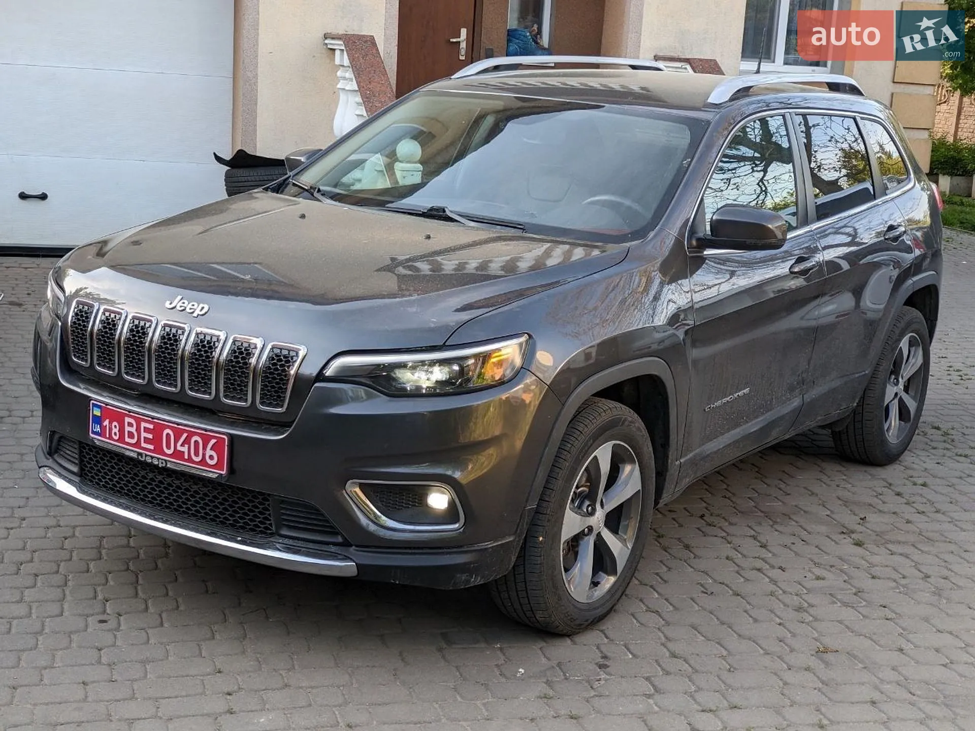 2018 Jeep Cherokee - фото 1