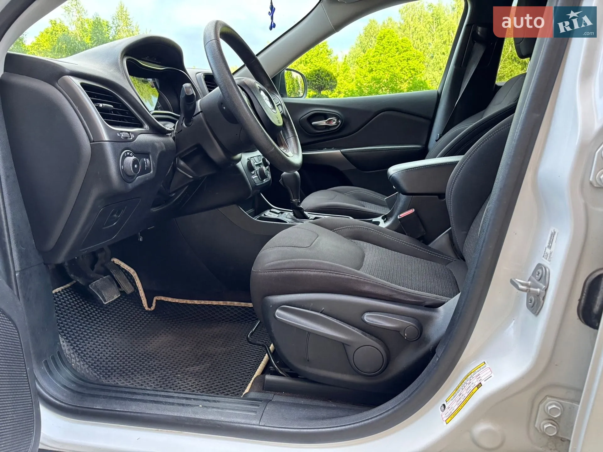 2018 Jeep Cherokee - мініатюра 21