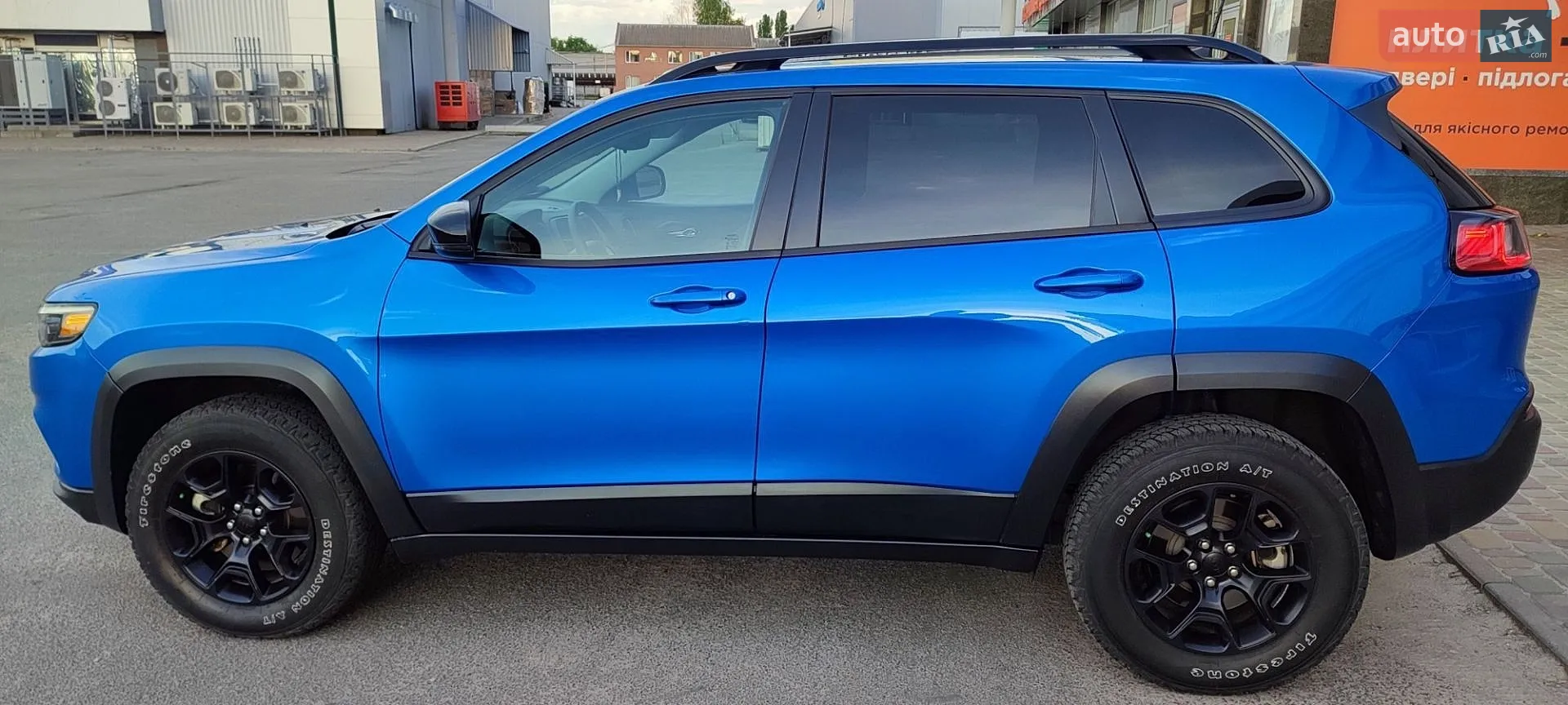 2022 Jeep Cherokee - мініатюра 10