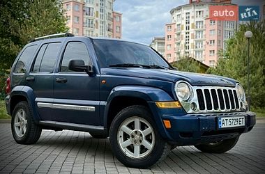 Внедорожник / Кроссовер Jeep Cherokee 2005 в Николаеве