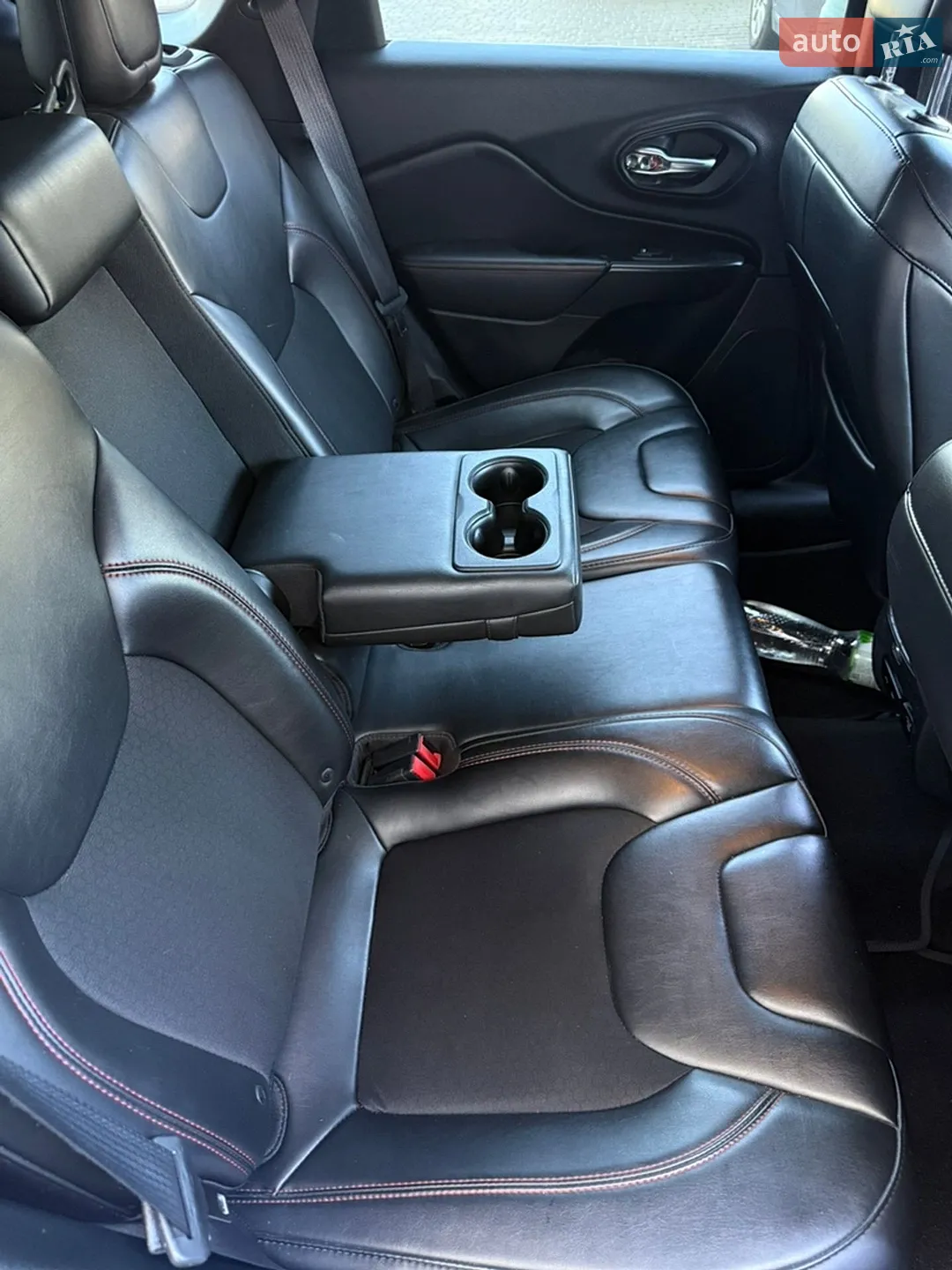 2018 Jeep Cherokee - мініатюра 25