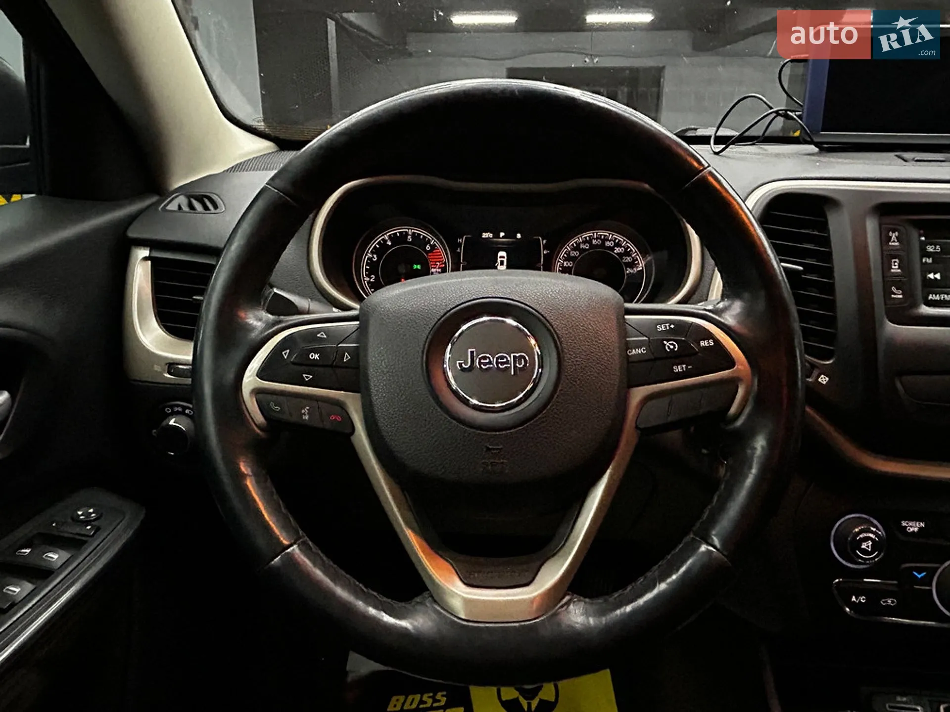2016 Jeep Cherokee - мініатюра 15