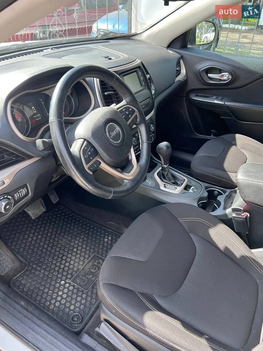 2015 Jeep Cherokee - мініатюра 9