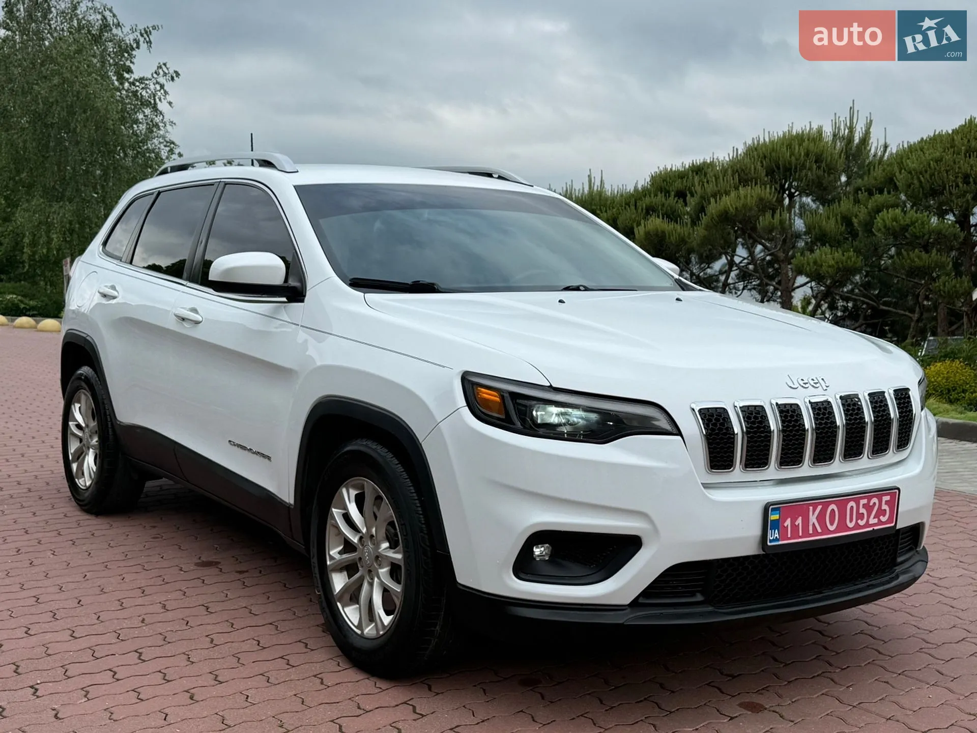 2019 Jeep Cherokee - мініатюра 2