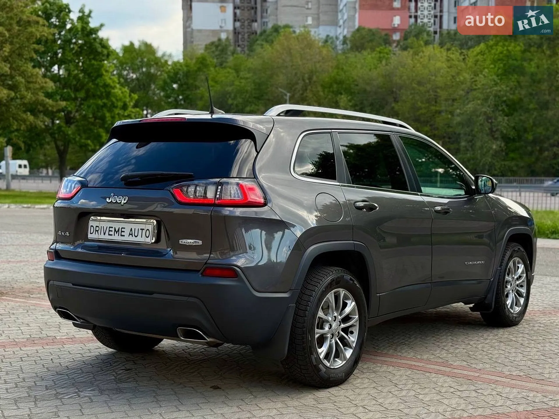 2018 Jeep Cherokee - мініатюра 3
