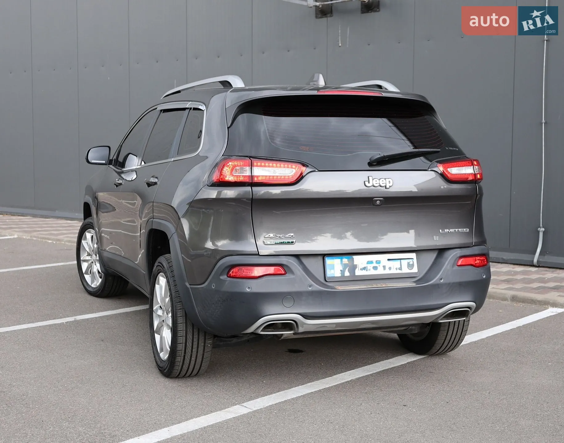 2017 Jeep Cherokee - мініатюра 29