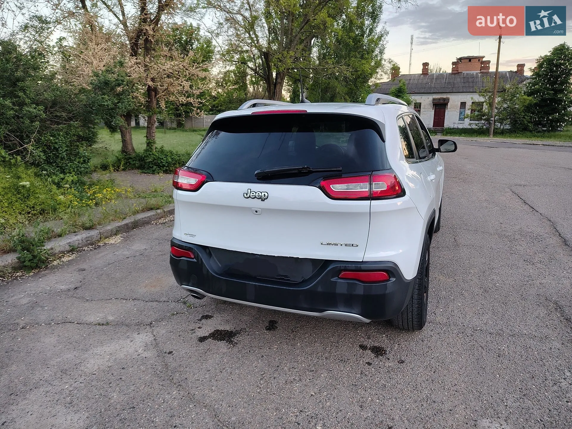 2016 Jeep Cherokee - мініатюра 4