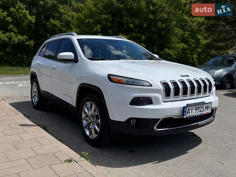 Внедорожник / Кроссовер Jeep Cherokee 2016 в Львове
