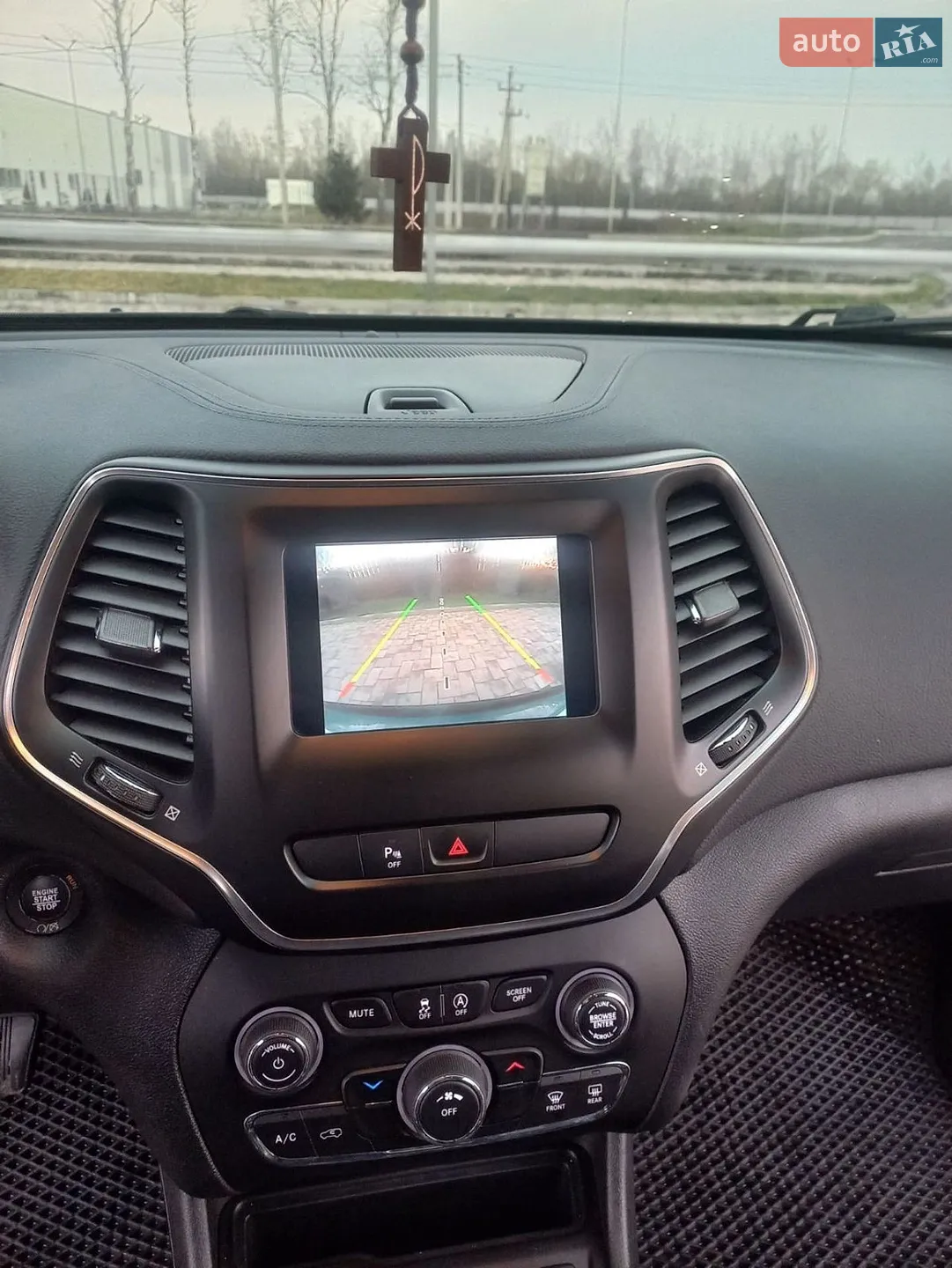 2019 Jeep Cherokee - мініатюра 44