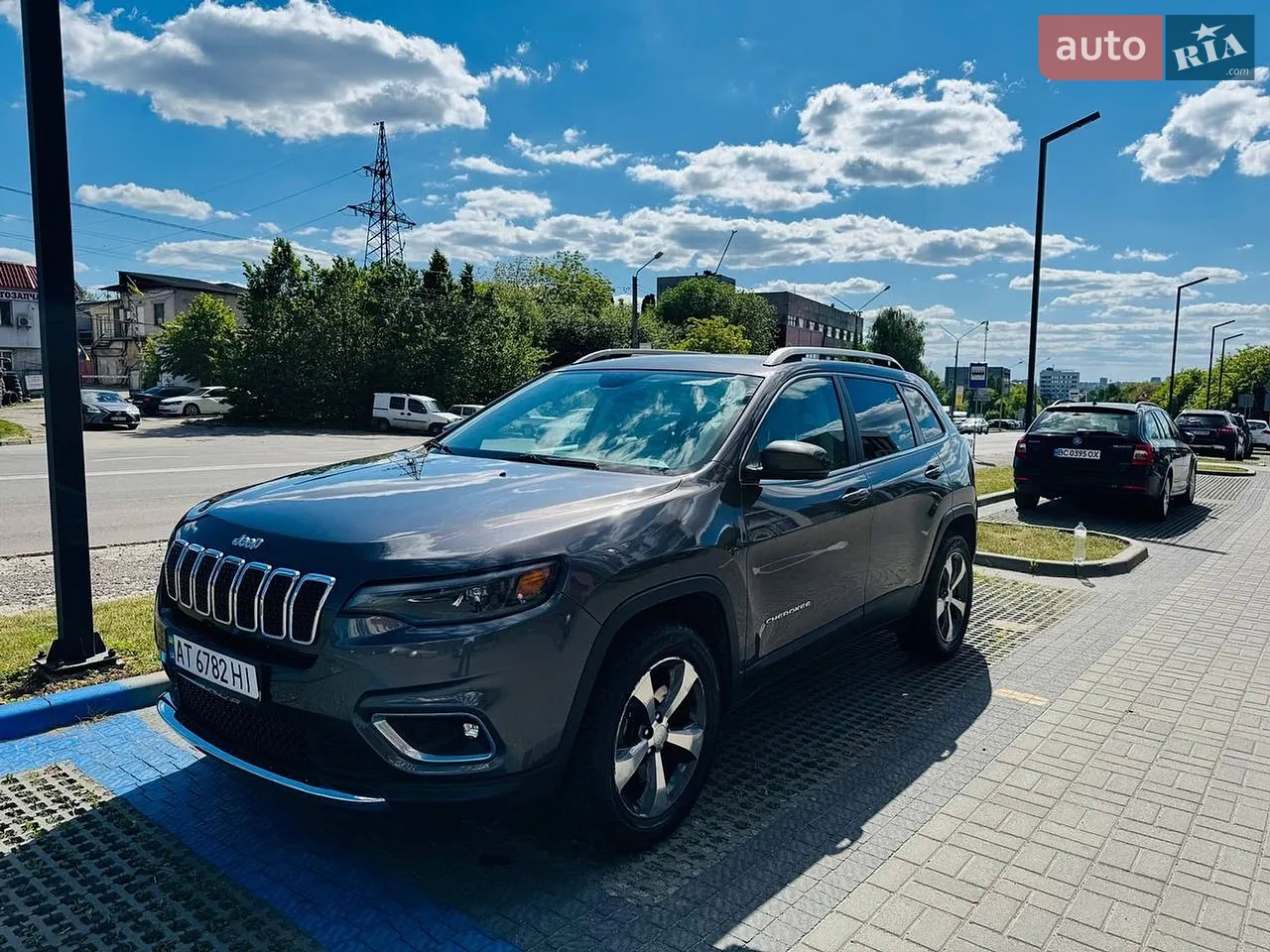 2018 Jeep Cherokee - мініатюра 12