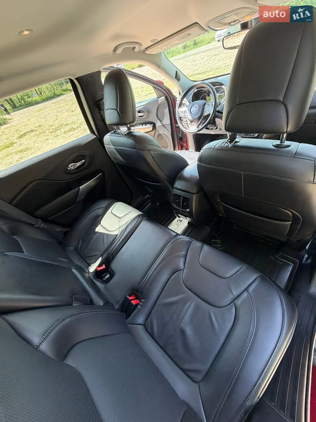 2019 Jeep Cherokee - мініатюра 12