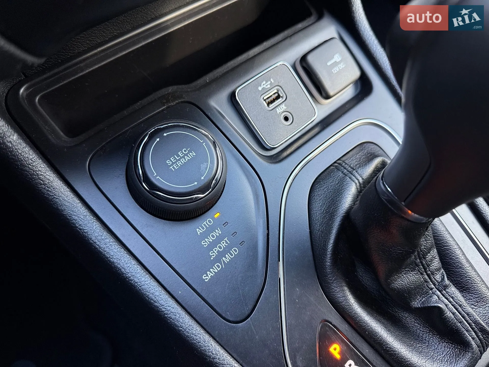 2019 Jeep Cherokee - мініатюра 39
