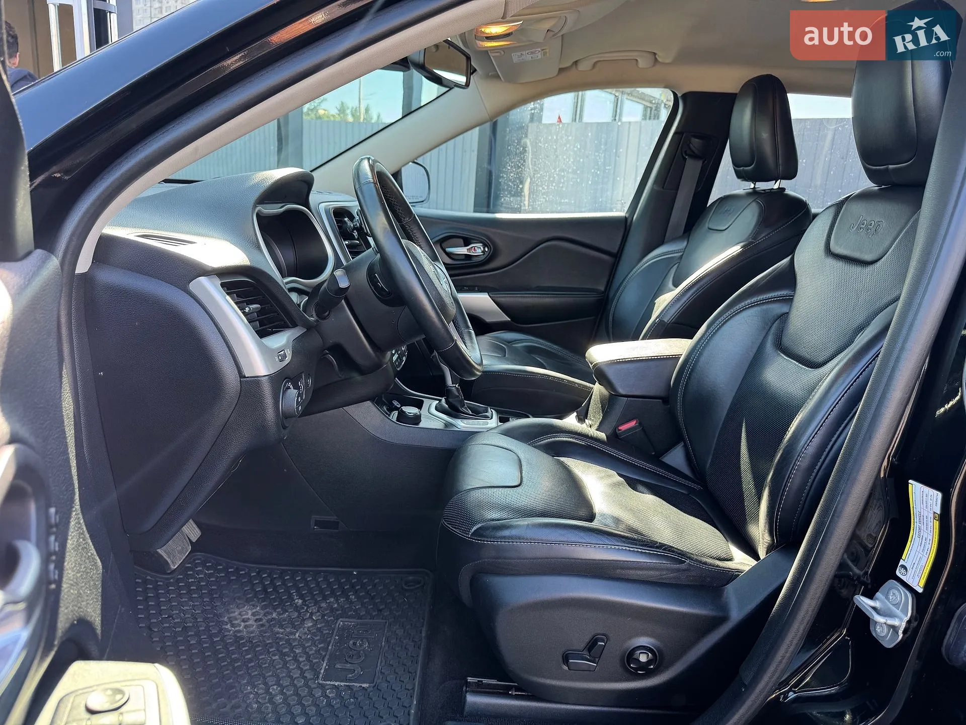 2016 Jeep Cherokee - мініатюра 9