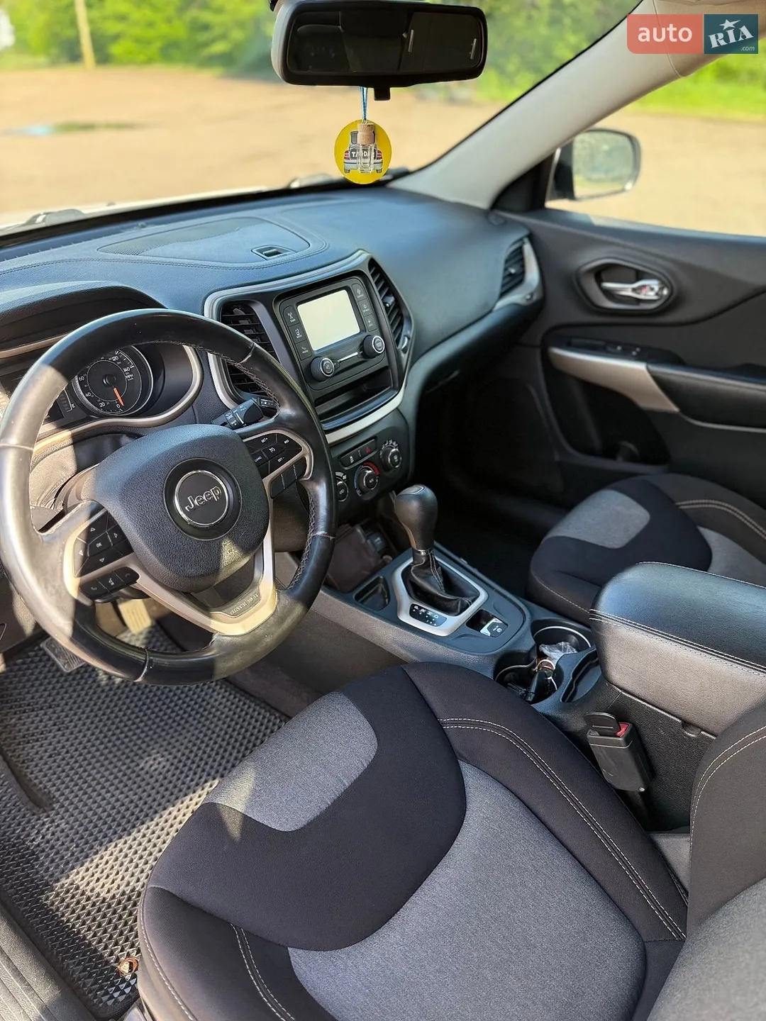 2017 Jeep Cherokee - мініатюра 25