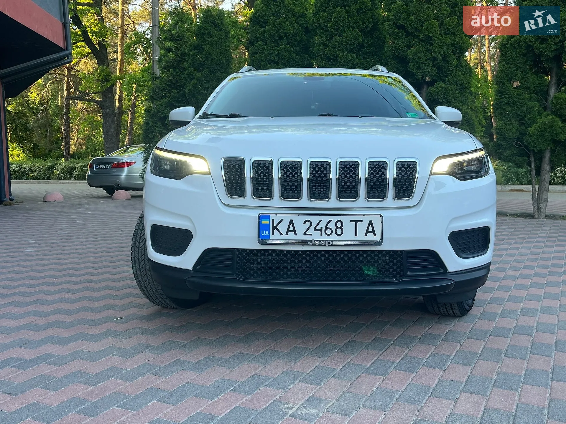 2019 Jeep Cherokee - фото 1