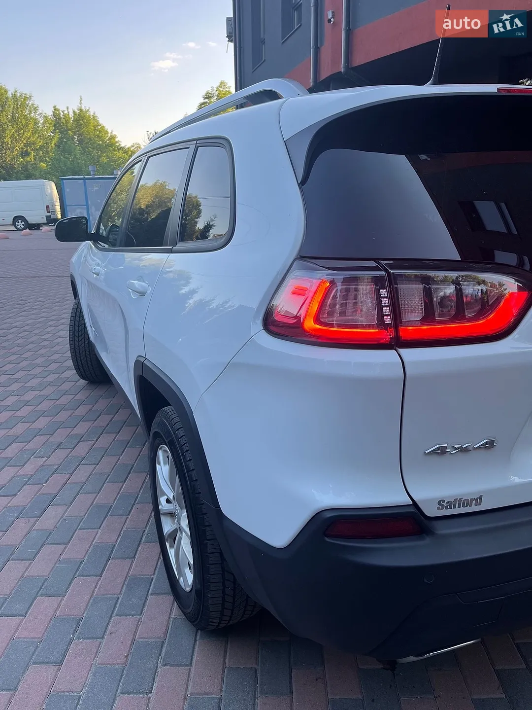 2019 Jeep Cherokee - мініатюра 5