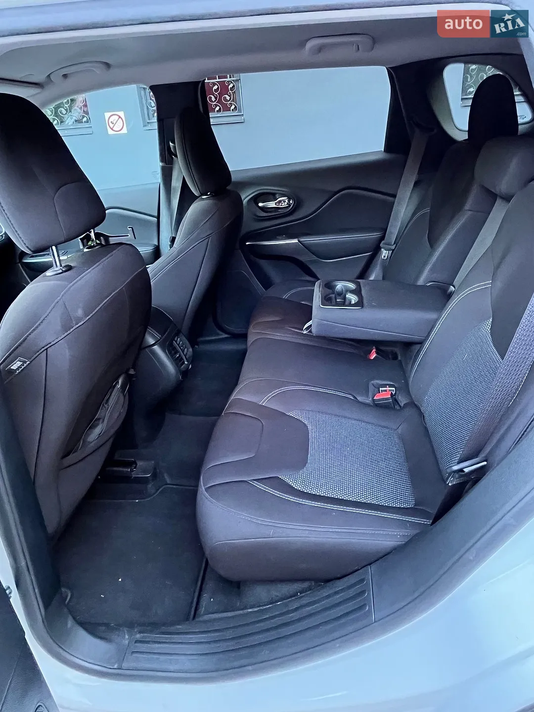 2019 Jeep Cherokee - мініатюра 17