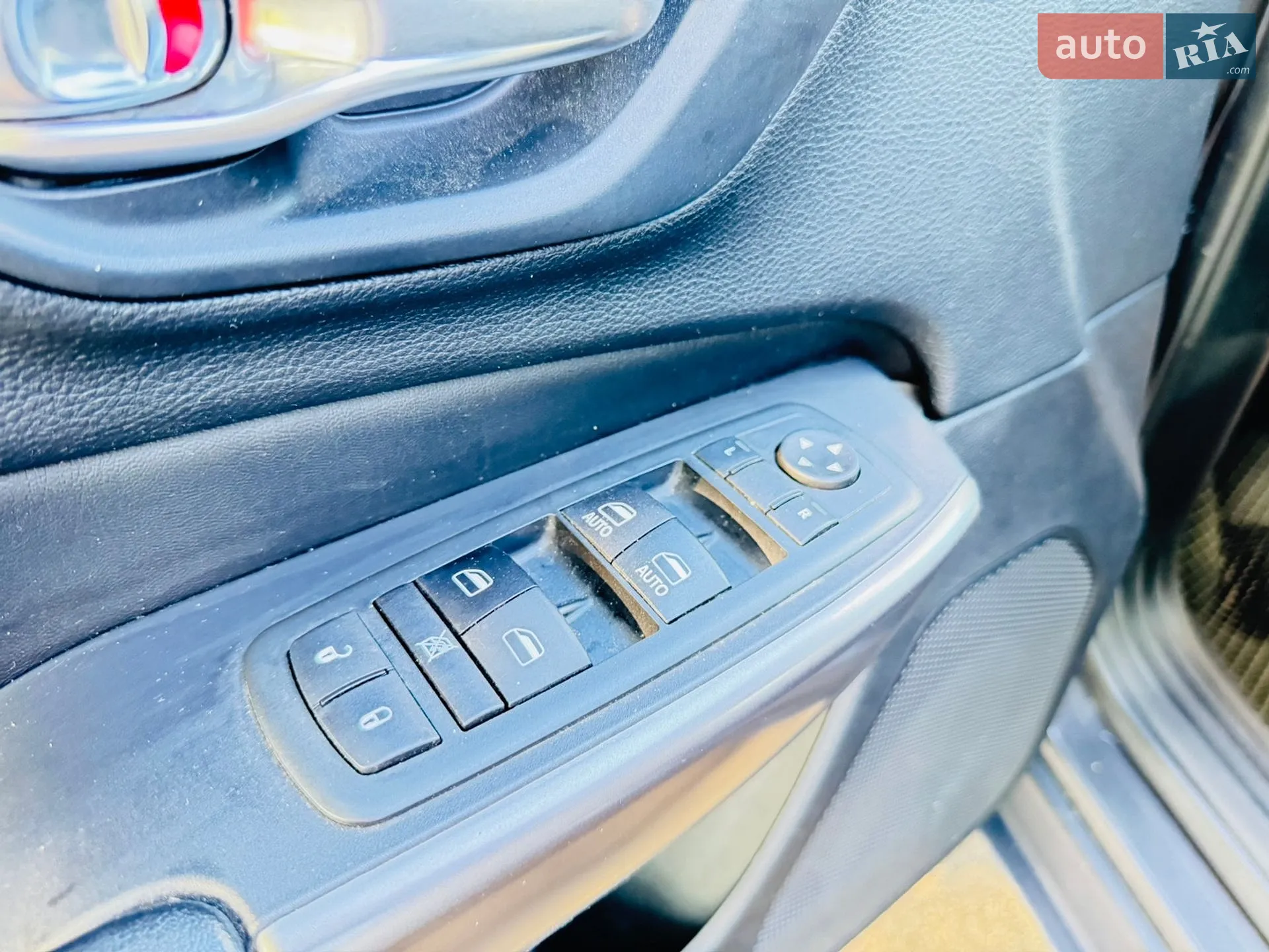 2020 Jeep Cherokee - мініатюра 9
