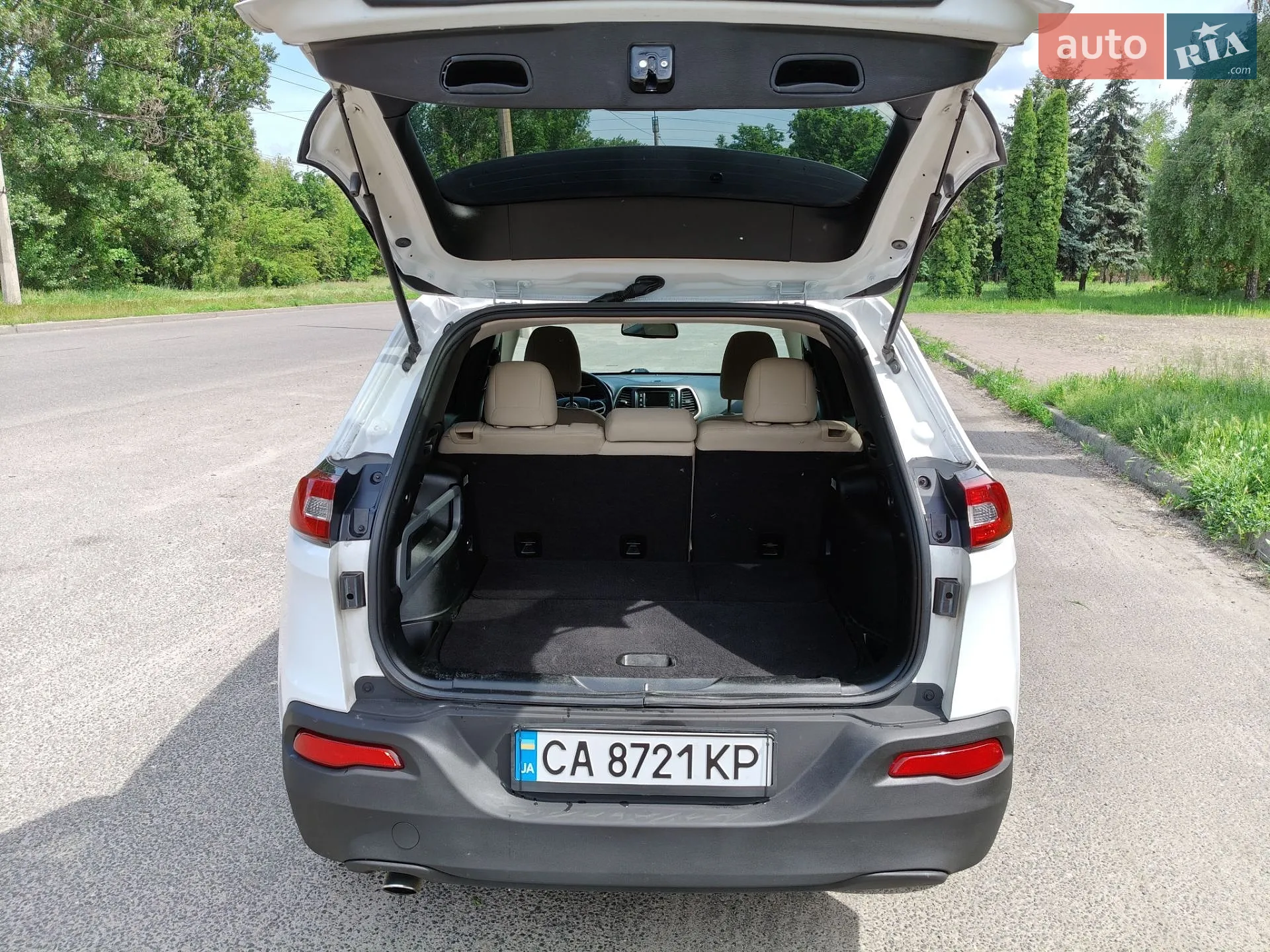 2017 Jeep Cherokee - мініатюра 16