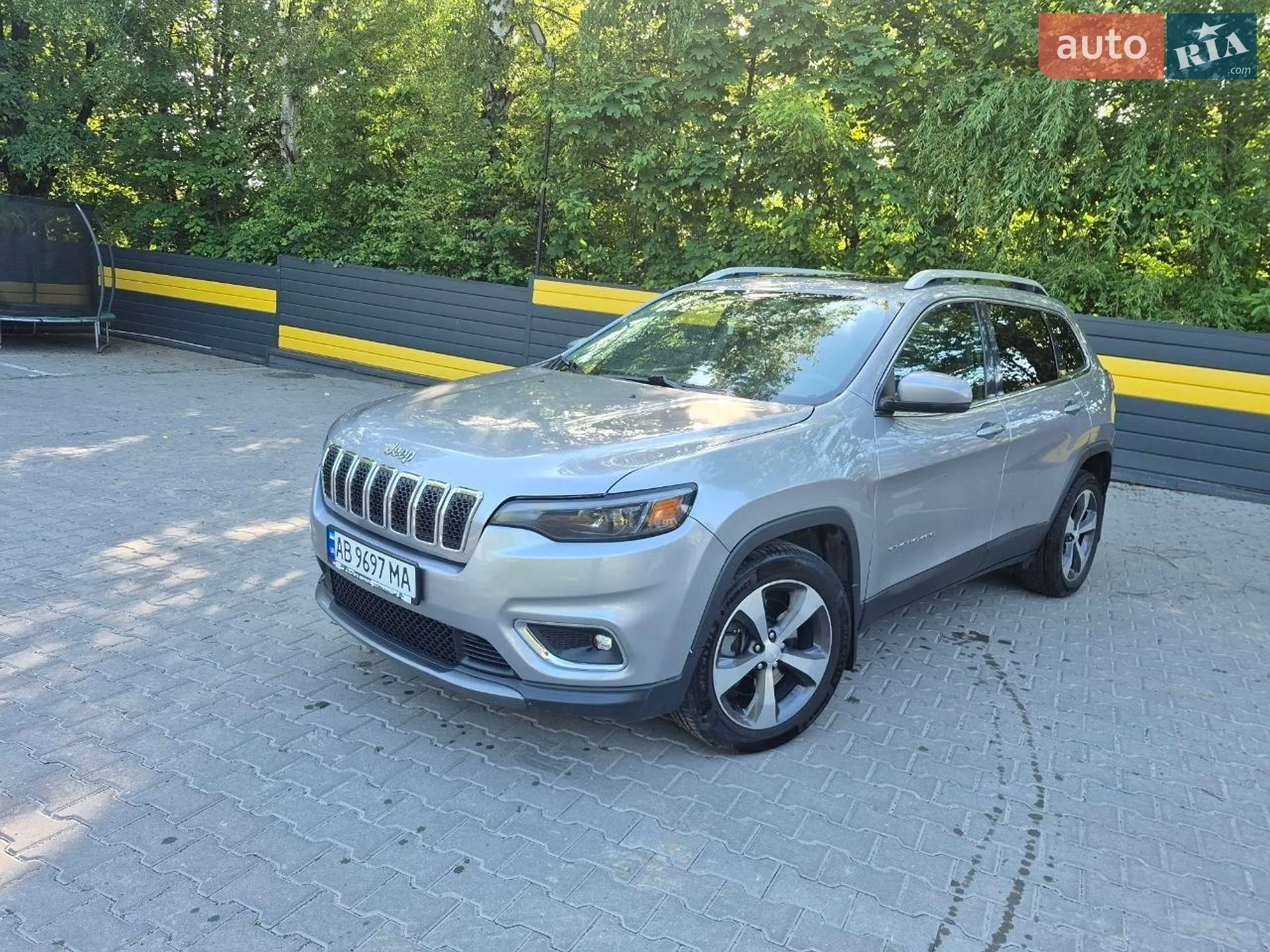 2018 Jeep Cherokee - мініатюра 14