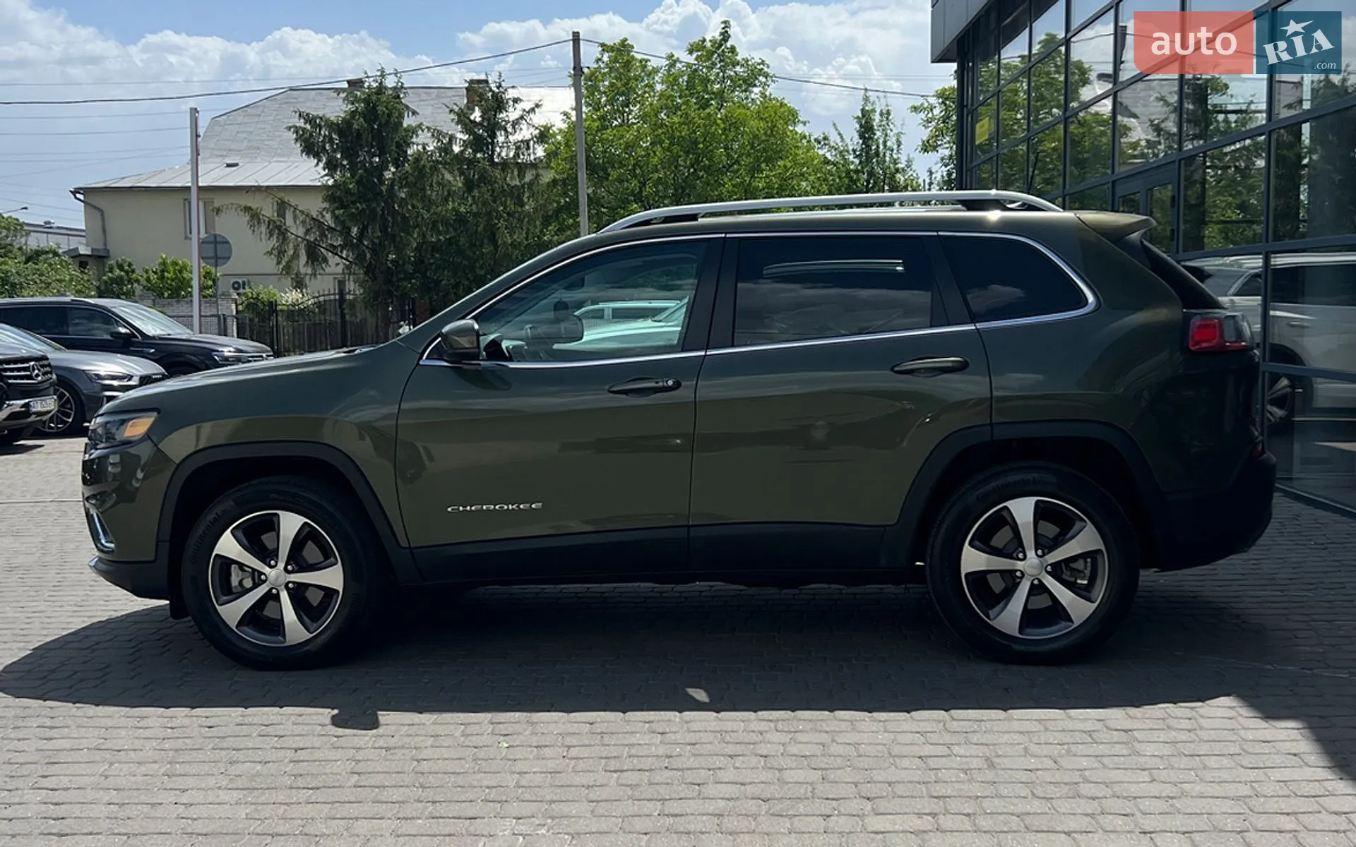 2020 Jeep Cherokee - мініатюра 4