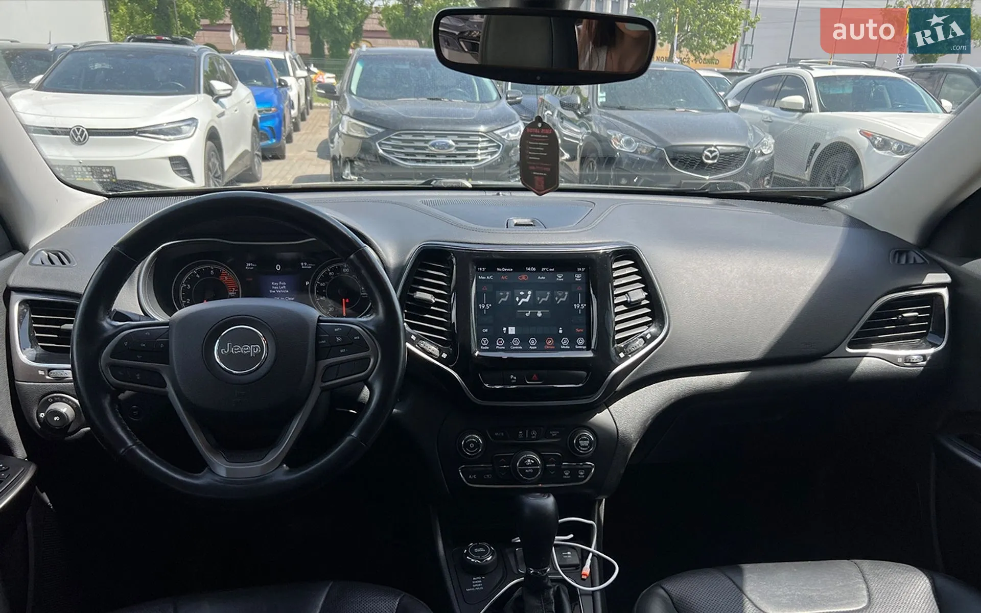 2020 Jeep Cherokee - мініатюра 12