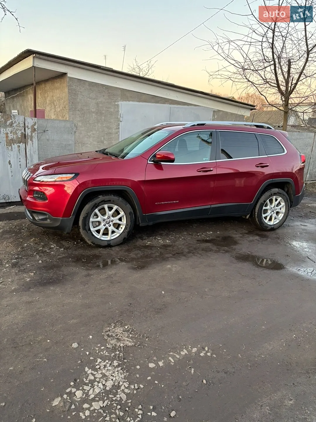 2016 Jeep Cherokee - мініатюра 14