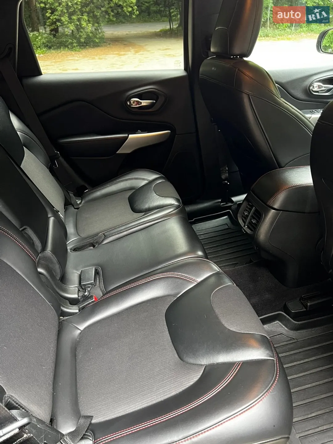 2016 Jeep Cherokee - мініатюра 5