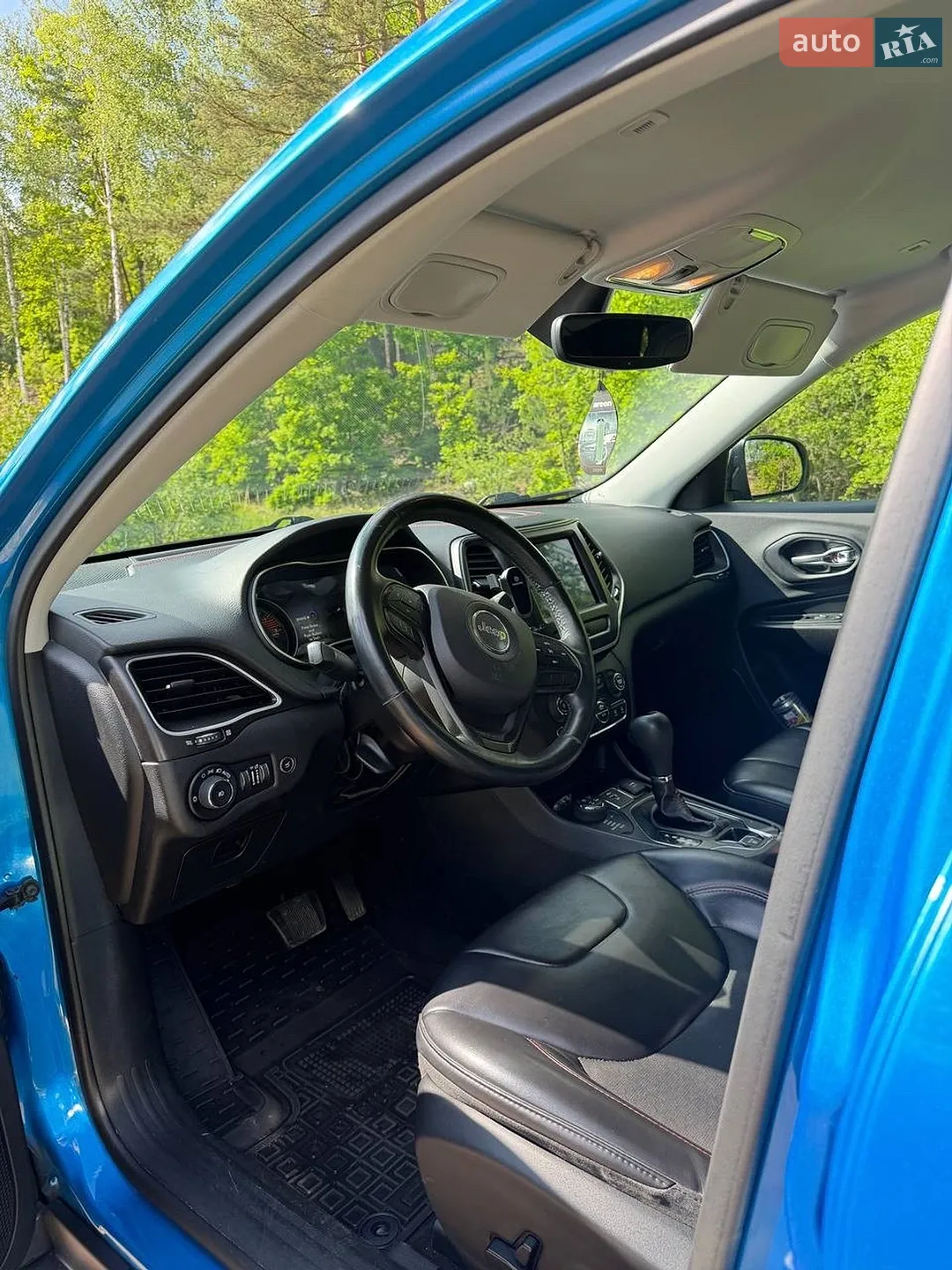 2019 Jeep Cherokee - мініатюра 37