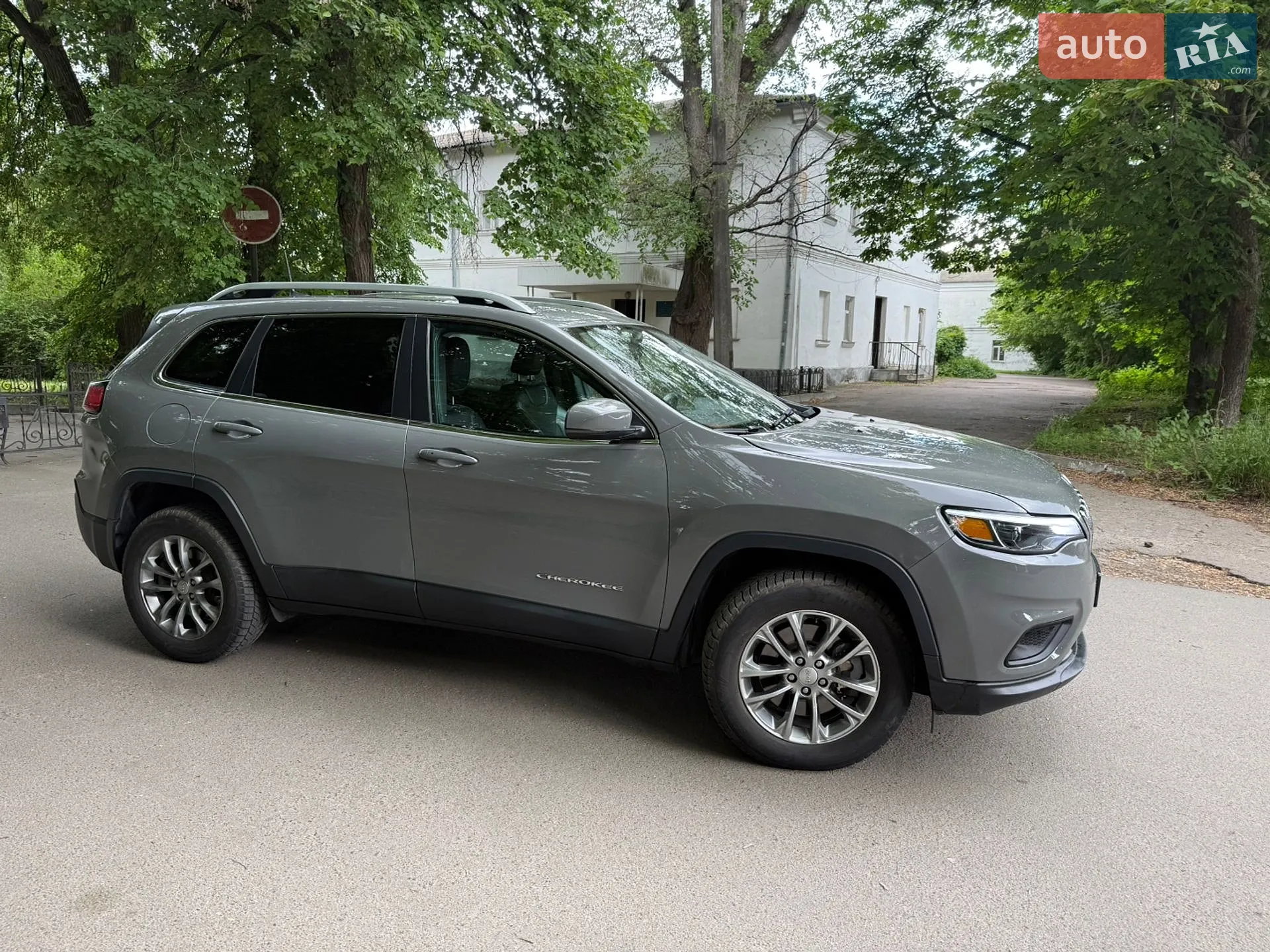 2018 Jeep Cherokee - мініатюра 3