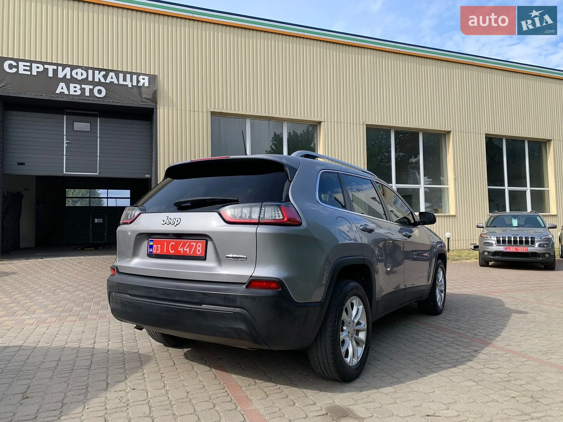 2019 Jeep Cherokee - мініатюра 14