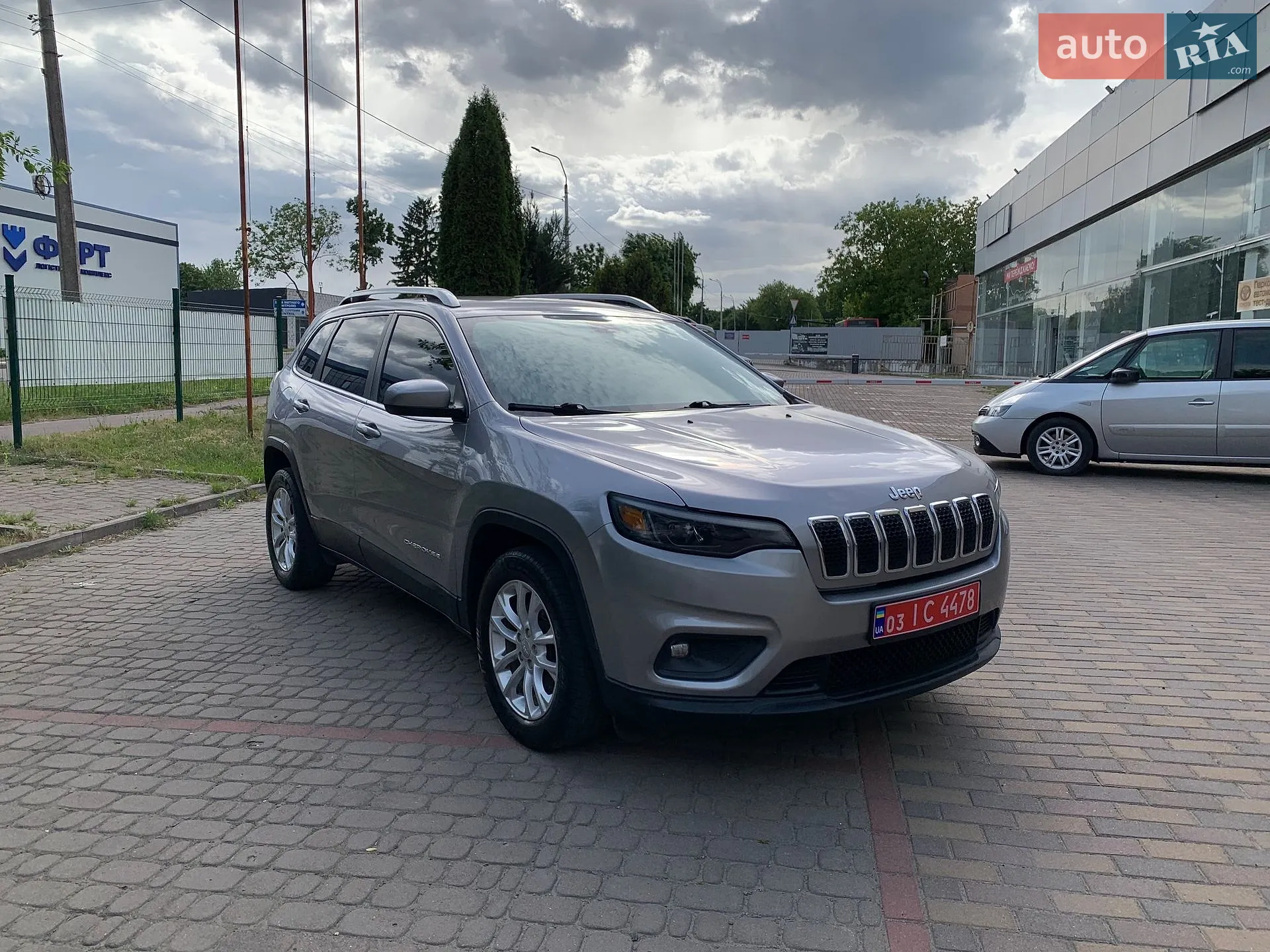 2019 Jeep Cherokee - мініатюра 18