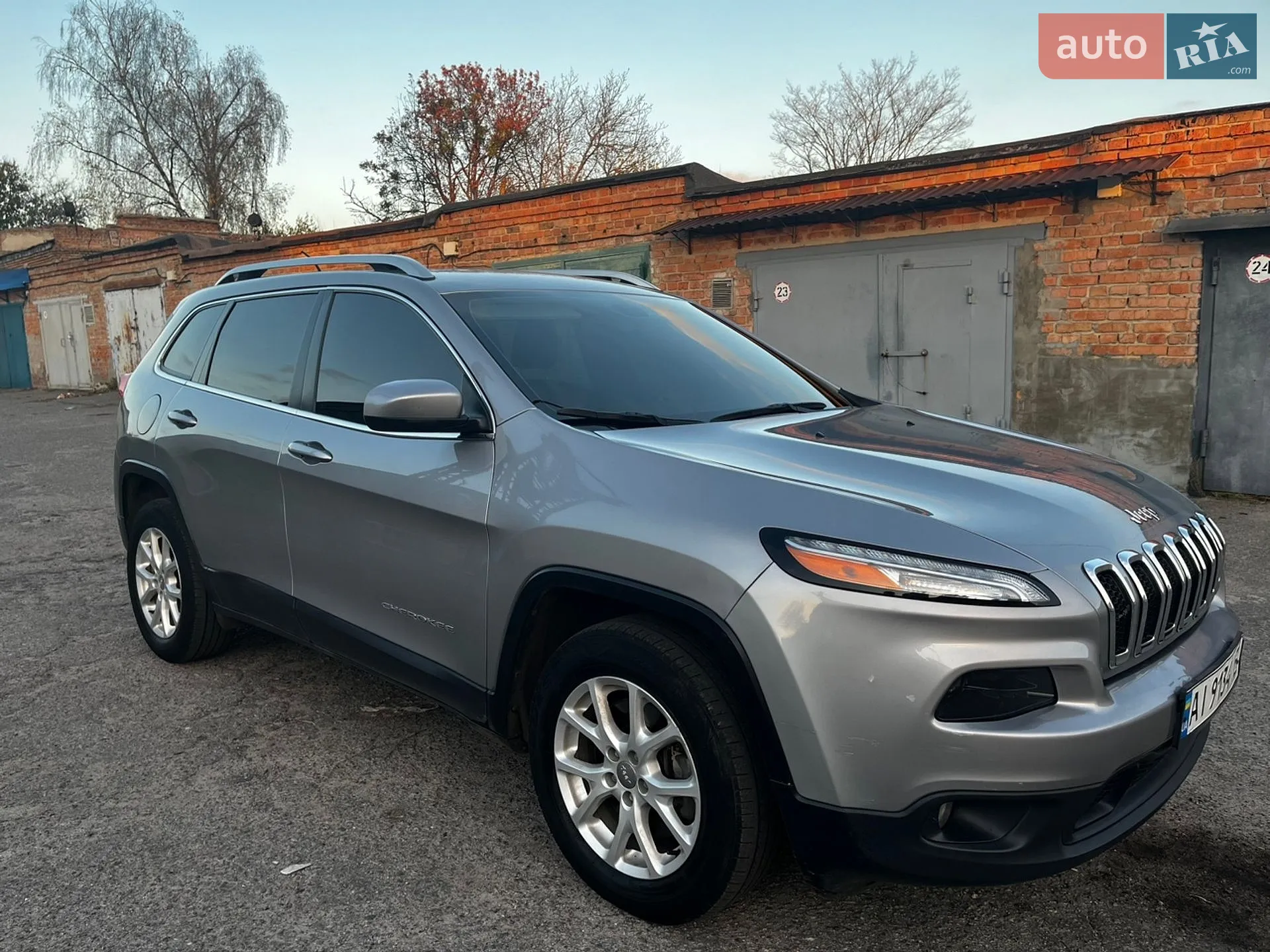 2016 Jeep Cherokee - мініатюра 13