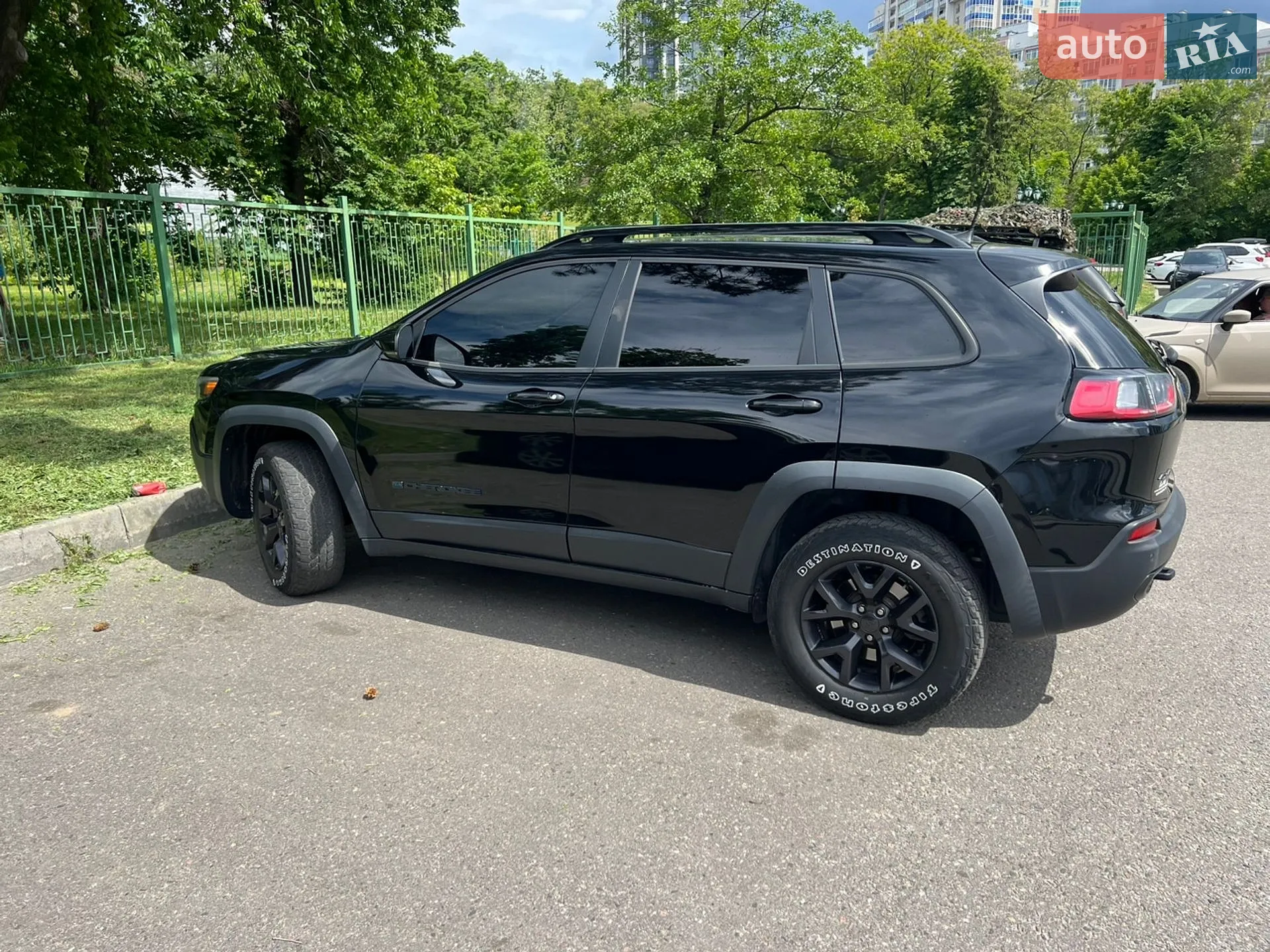 2019 Jeep Cherokee - мініатюра 5