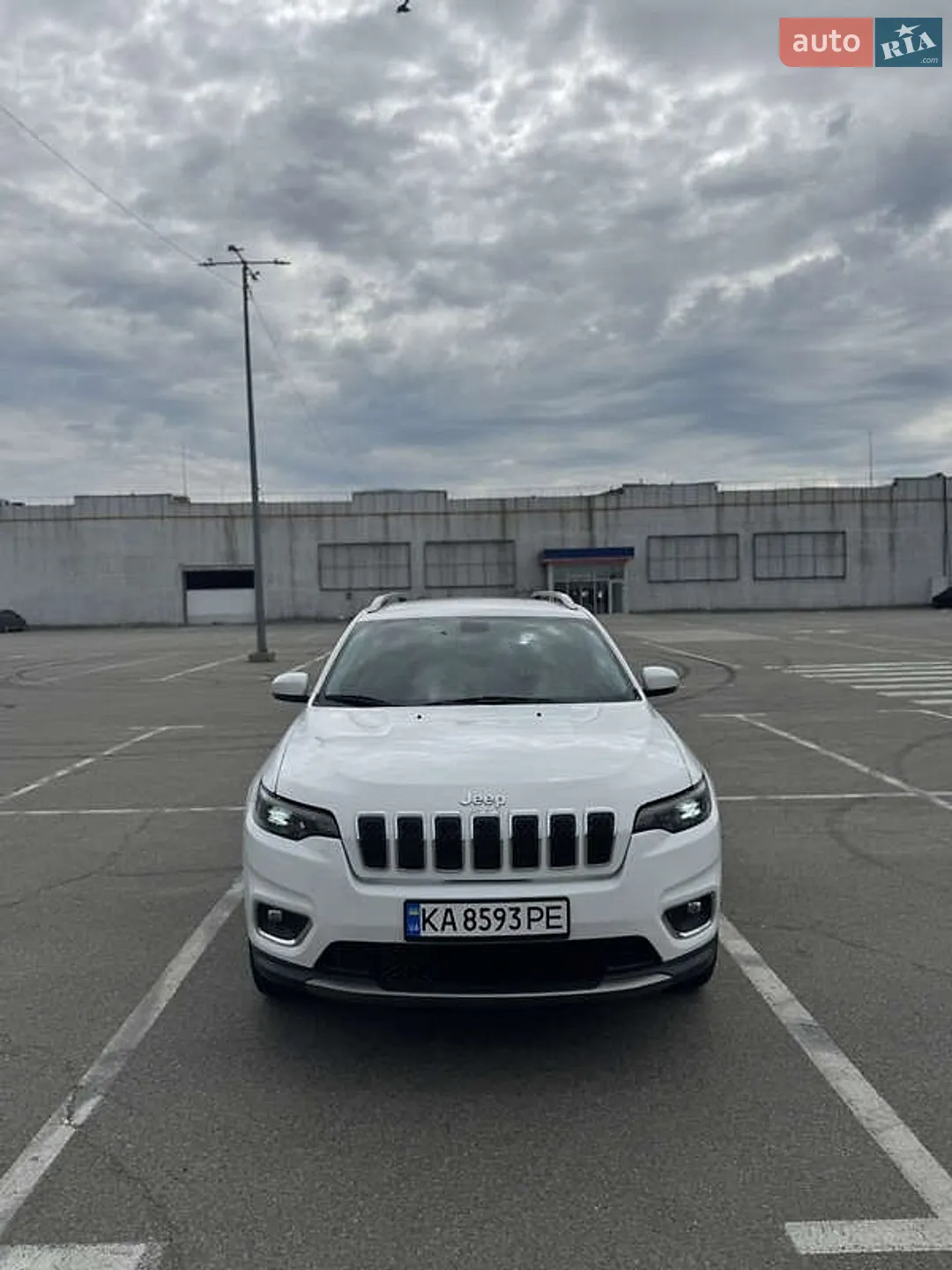 2019 Jeep Cherokee - фото 1