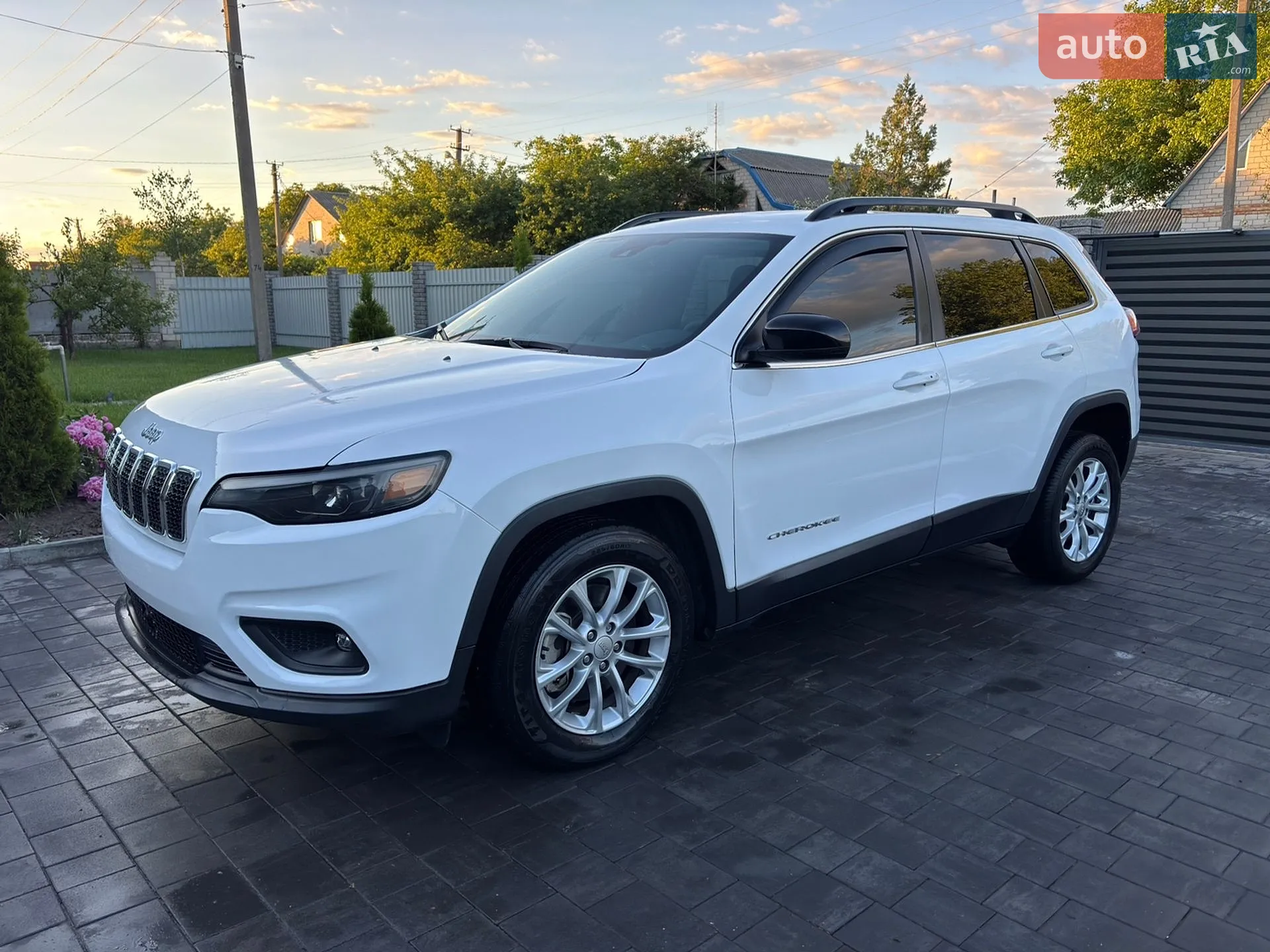 2022 Jeep Cherokee - мініатюра 5