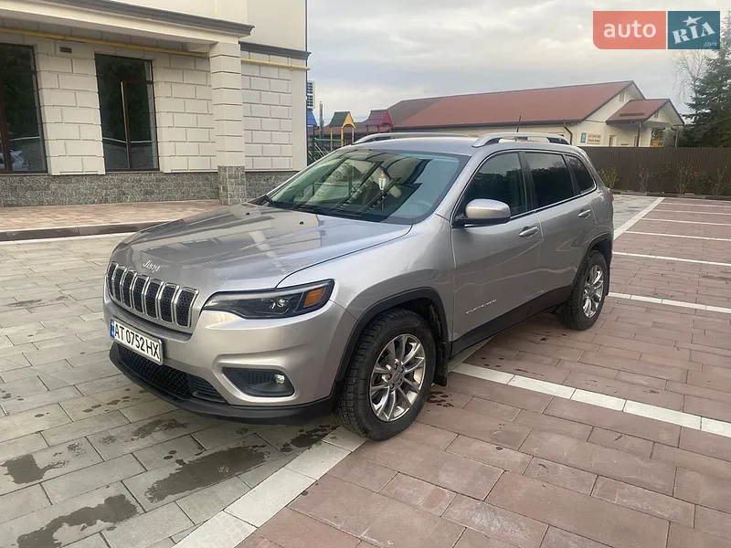 Jeep Cherokee